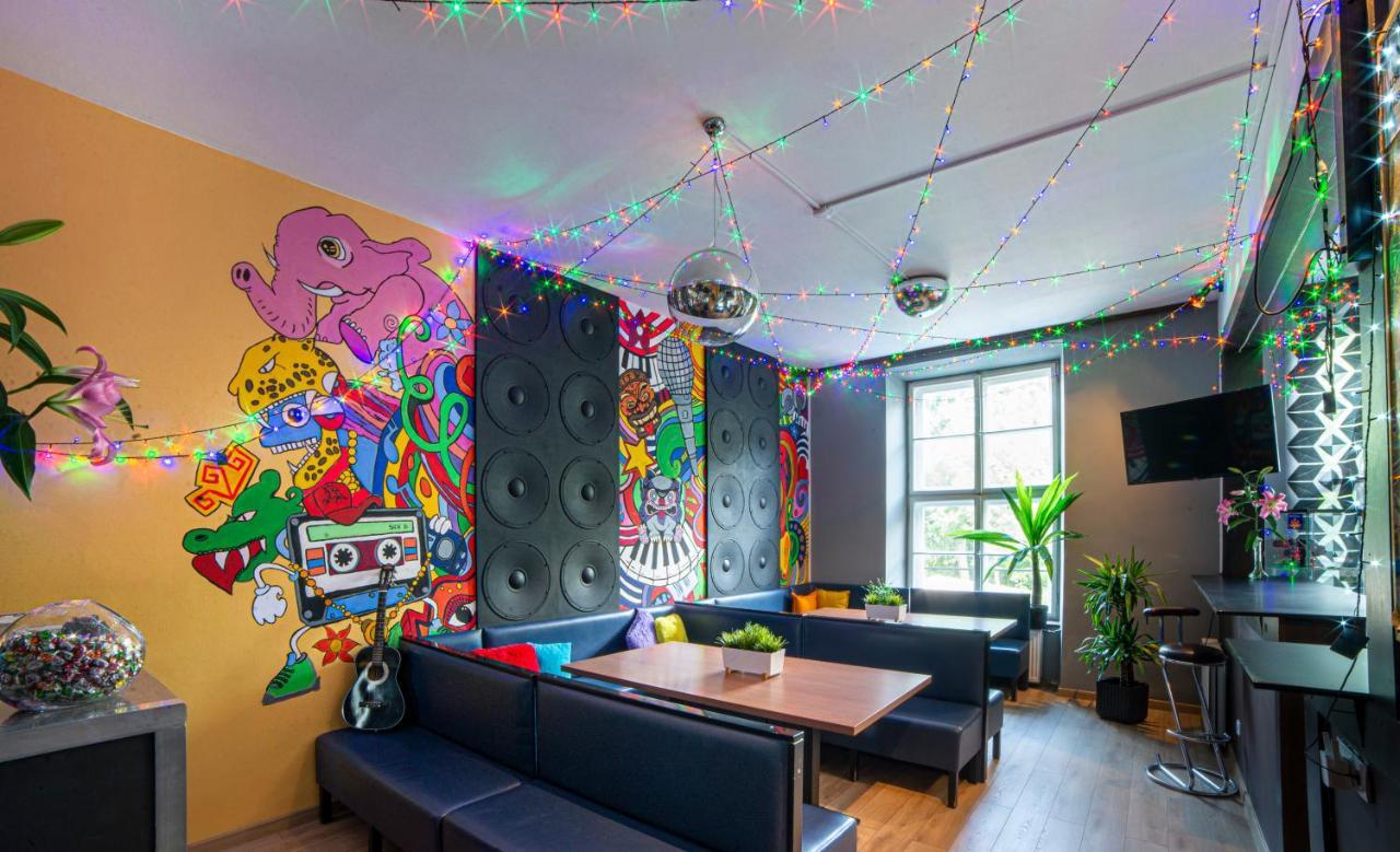 Let'S Rock Party Hostel! Age Limit From 18 Until 40! كراكوفيا المظهر الخارجي الصورة