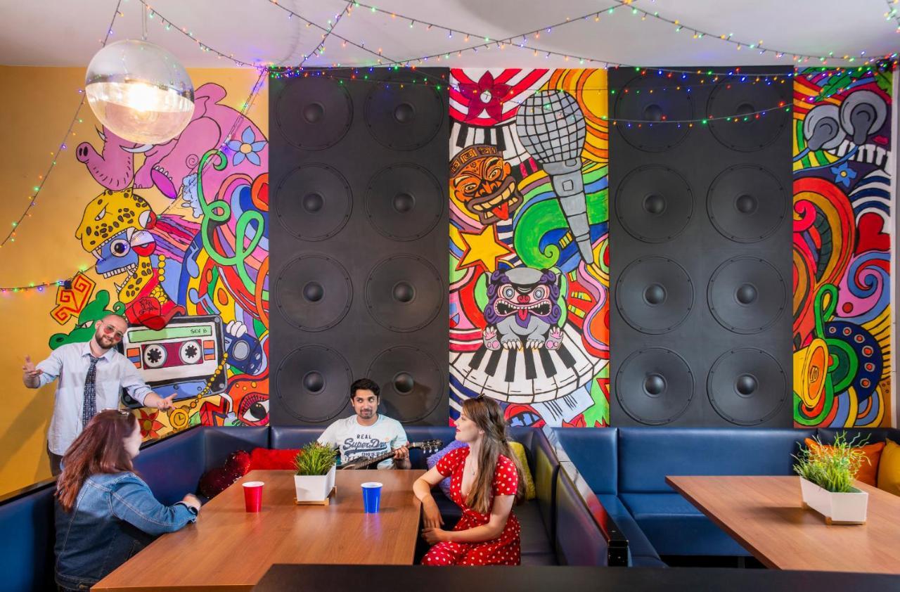 Let'S Rock Party Hostel! Age Limit From 18 Until 40! كراكوفيا المظهر الخارجي الصورة