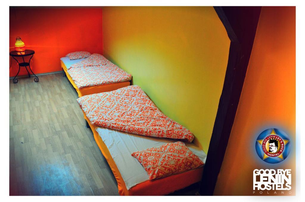 Let'S Rock Party Hostel! Age Limit From 18 Until 40! كراكوفيا الغرفة الصورة