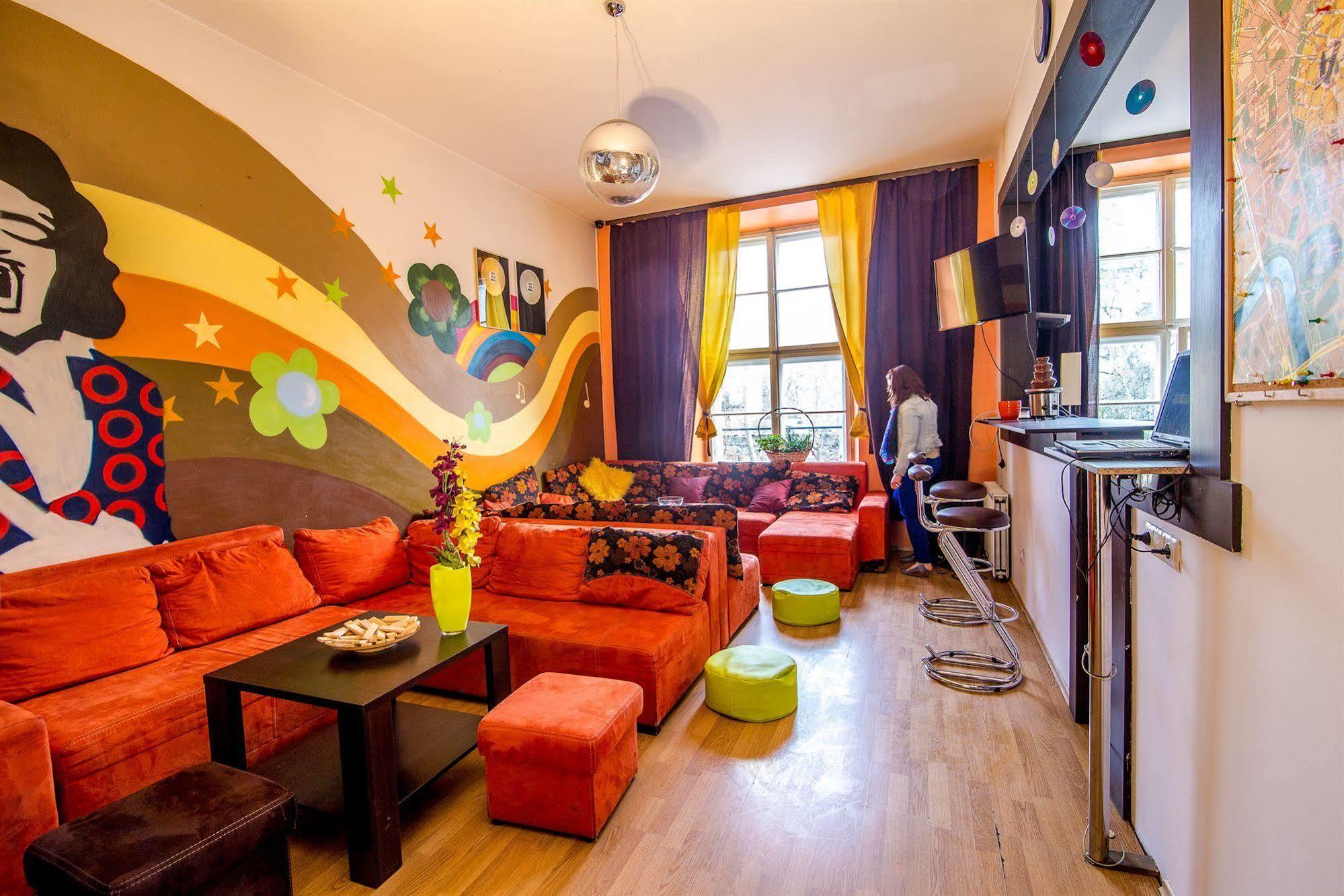 Let'S Rock Party Hostel! Age Limit From 18 Until 40! كراكوفيا المظهر الخارجي الصورة